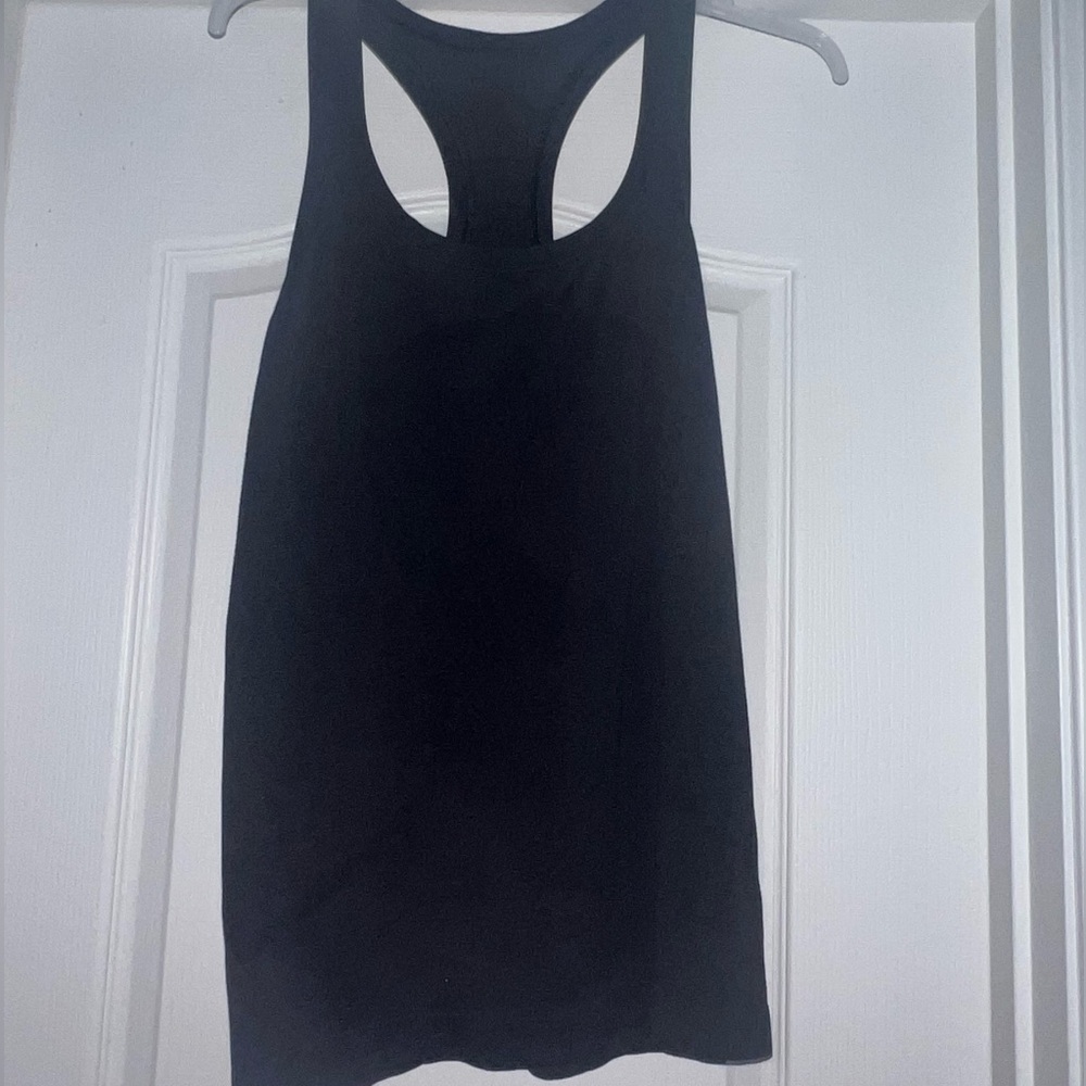 Black Swiftly Tech Lululemon Tank Top Size 6
